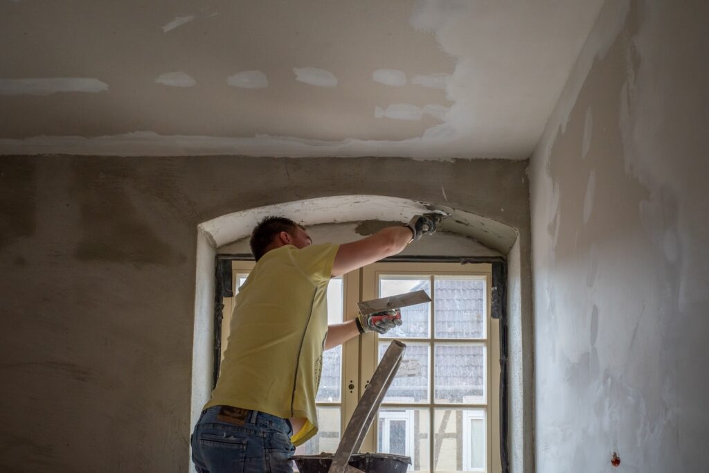 homeowners maintenance on brickwork window lintel