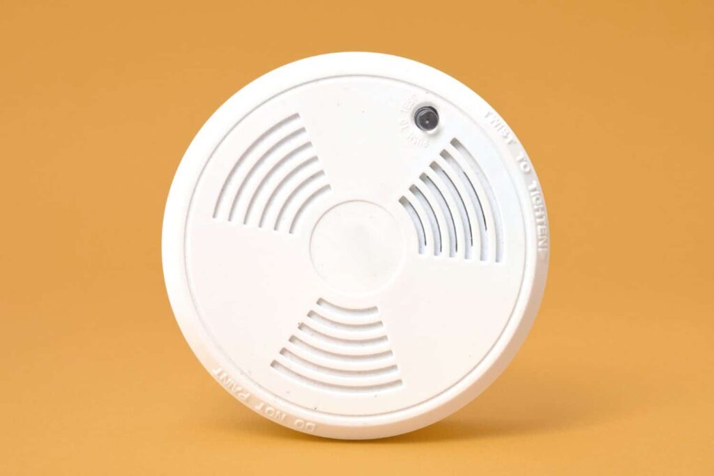 ionization vs photoelectric smoke alarms